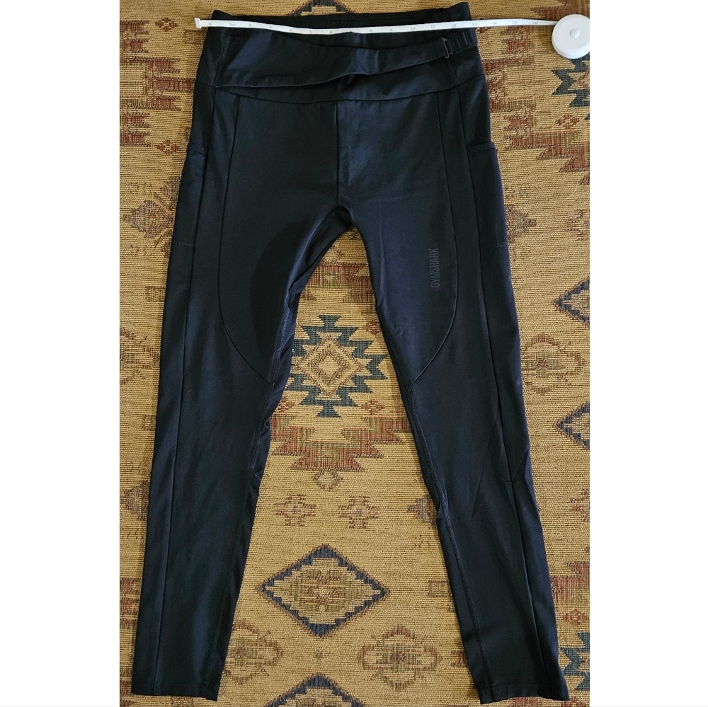 Gymshark black leggings with pockets